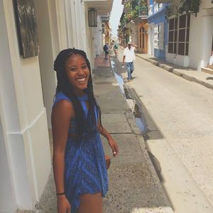 Meet your Posher, Ashia